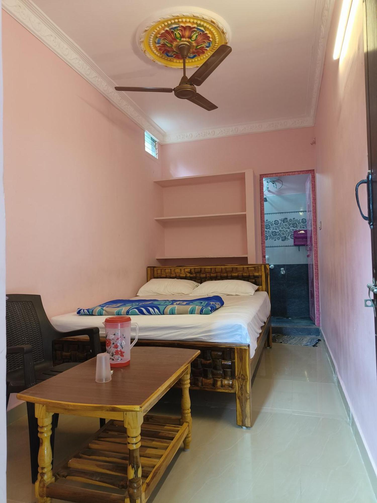 Liya Guest House Tiruvannāmalai Eksteriør billede