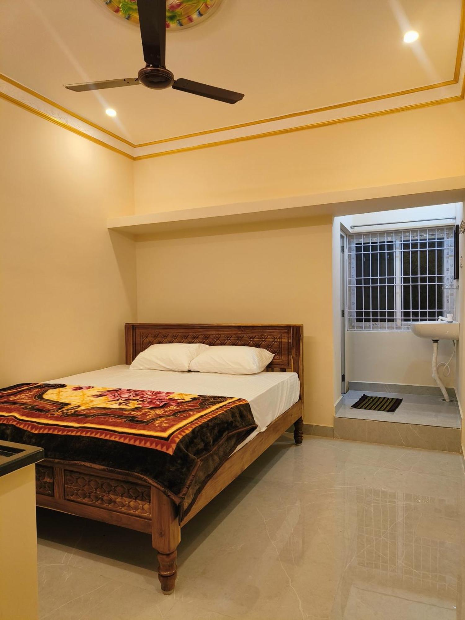 Liya Guest House Tiruvannāmalai Eksteriør billede